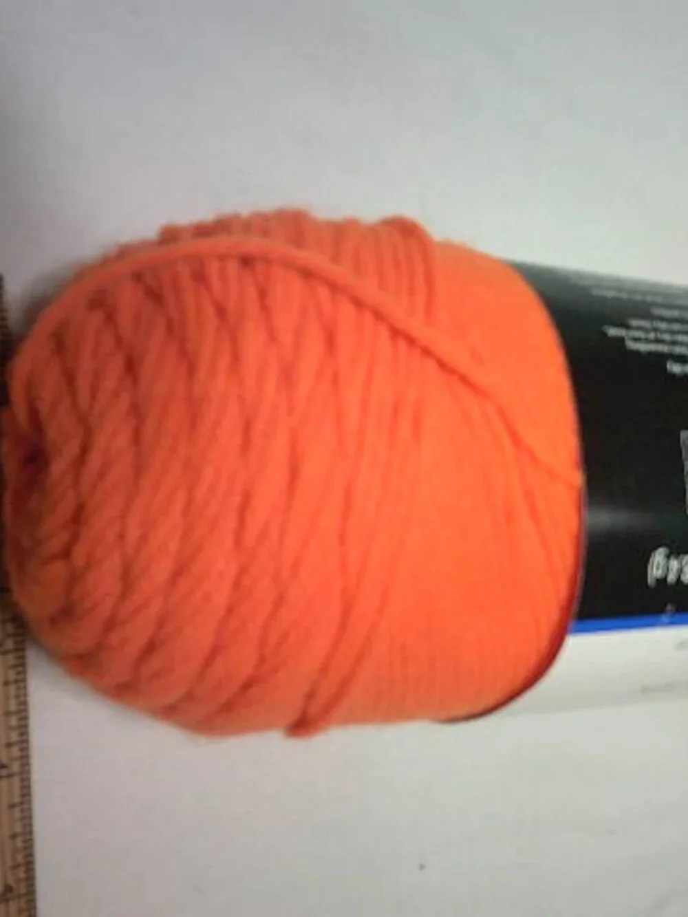 NEW MAINSTAYS 100% ACRYLIC HALLOWEEN ORANGE YARN LITTLE RIDGE CROCHET COWL 4 MED